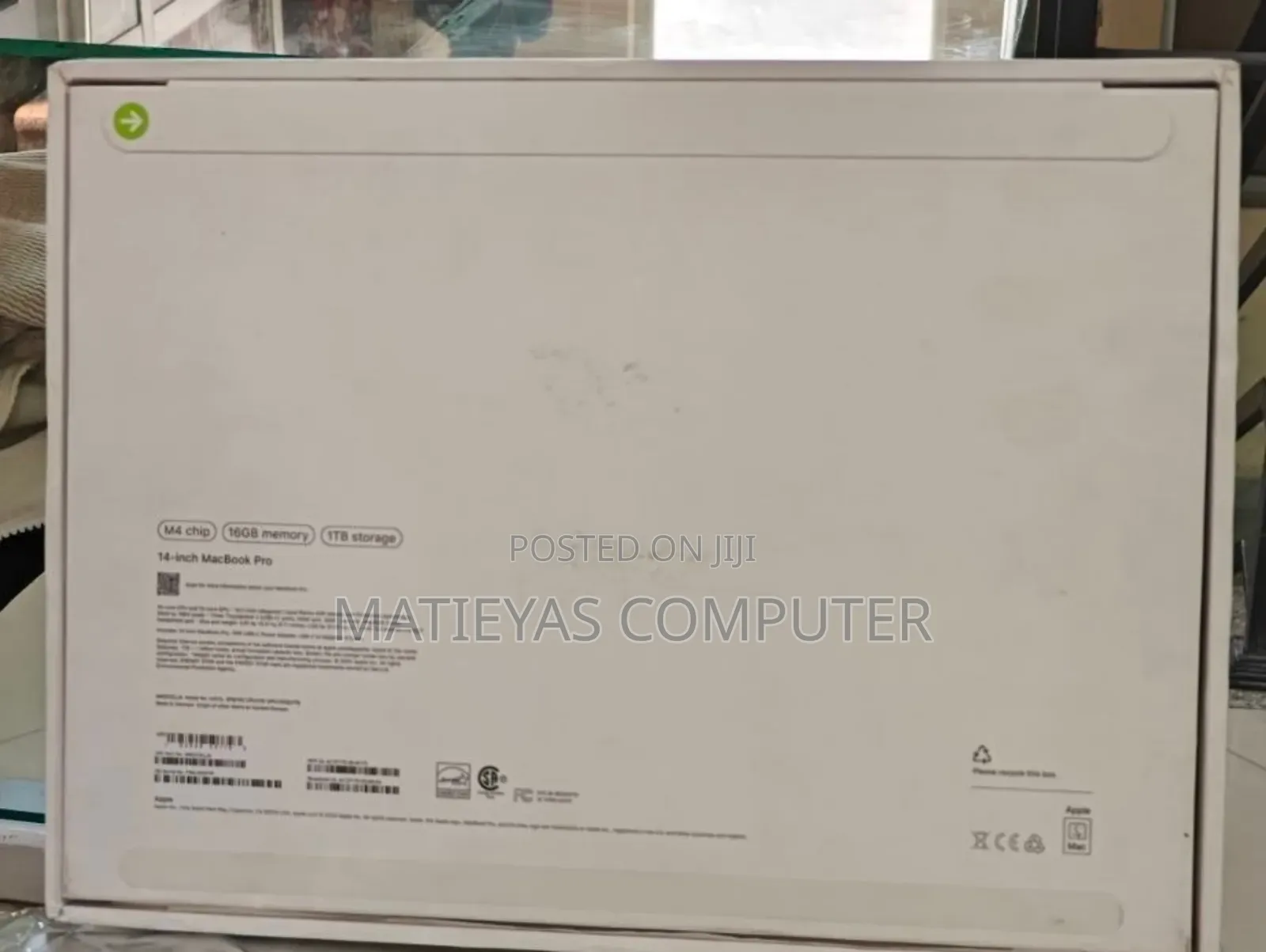 New Laptop Apple MacBook Pro 2024 M4 14-inch 16GB Apple M4 Pro SSD 1T