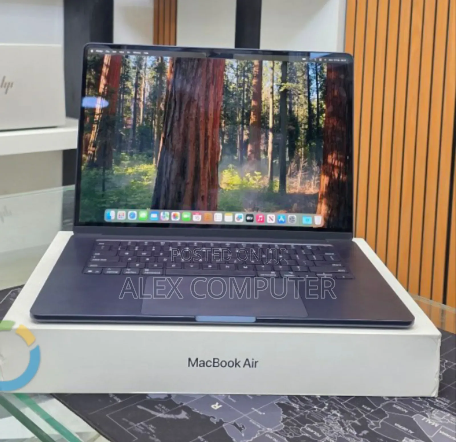 New Laptop Apple MacBook Air 2025 M4 15-inch 16GB Apple M4 SSD 256GB