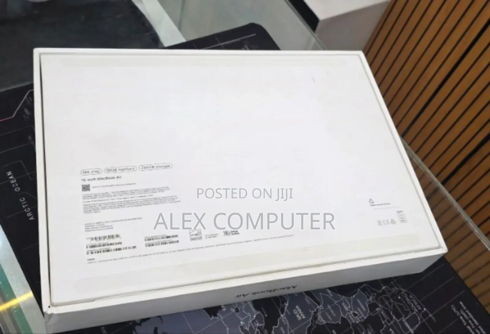 New Laptop Apple MacBook Air 2025 M4 15-inch 16GB Apple M4 SSD 256GB