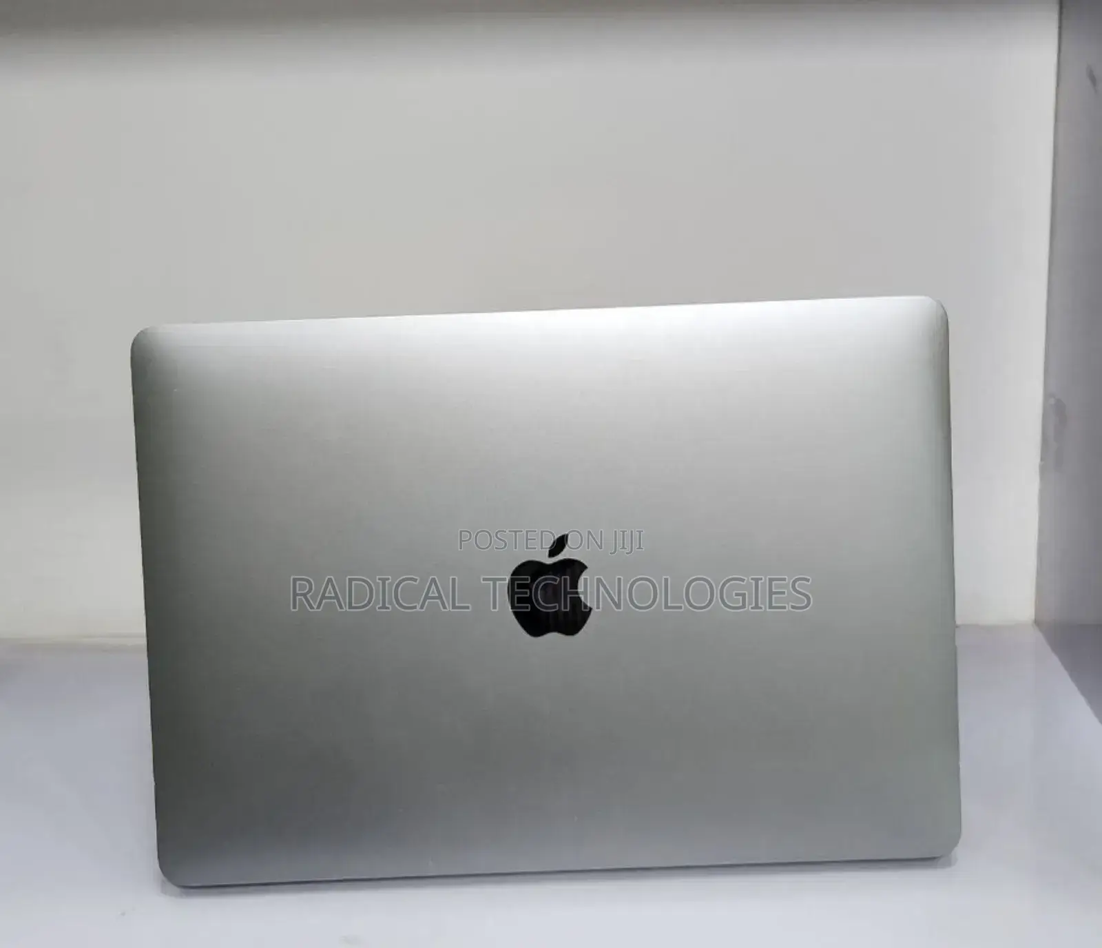 New Laptop Apple MacBook Air 2020 M1 8GB Intel Core i5 SSD 256GB