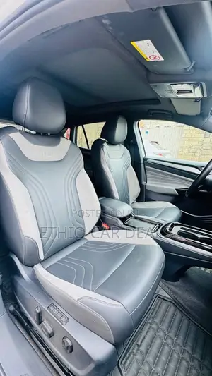 Volkswagen ID.4 2022 White