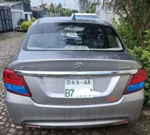 Suzuki Dzire 2022 Silver