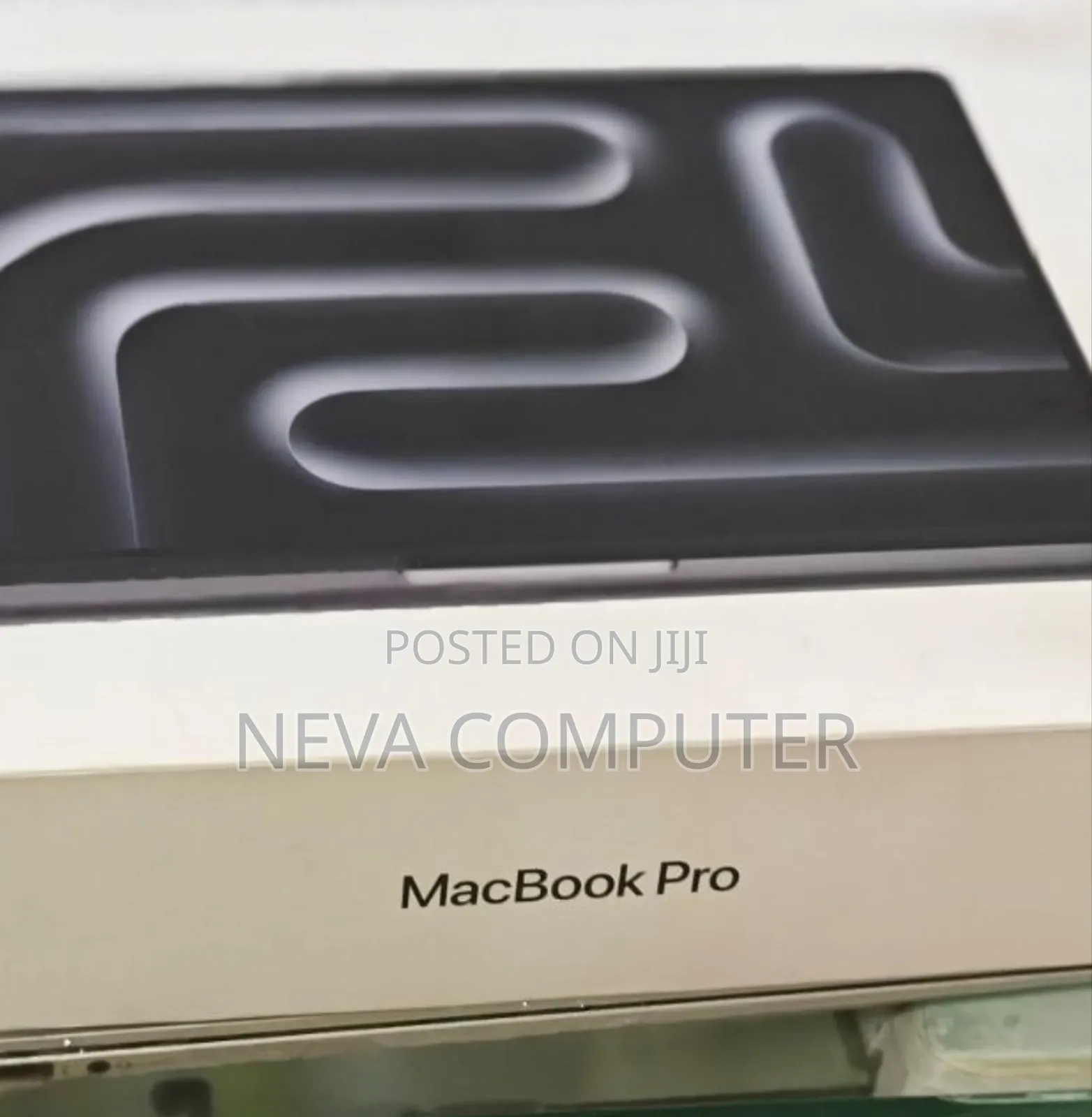 New Apple MacBook Pro 2024 M4 Pro 14-inch 16GB Apple M4 Pro SSD 1T