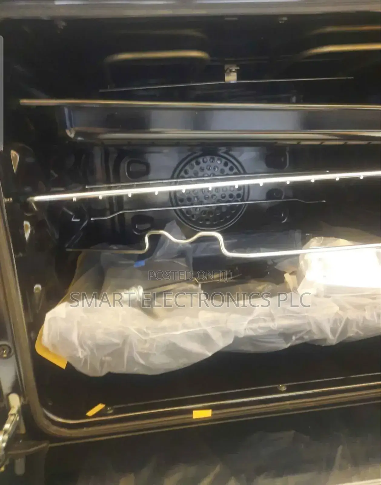 Lux 60×60 Cm Freestanding Oven, Featuring a Combination of Gas Burners