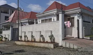 3bdrm Villa in Semit, Luxury Villa, Bole for sale