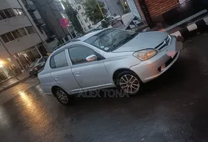 Toyota Platz 2005 Silver