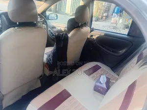Toyota Platz 2005 Silver