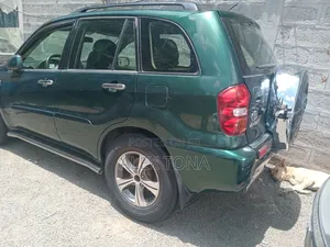 Toyota RAV4 2005 Green