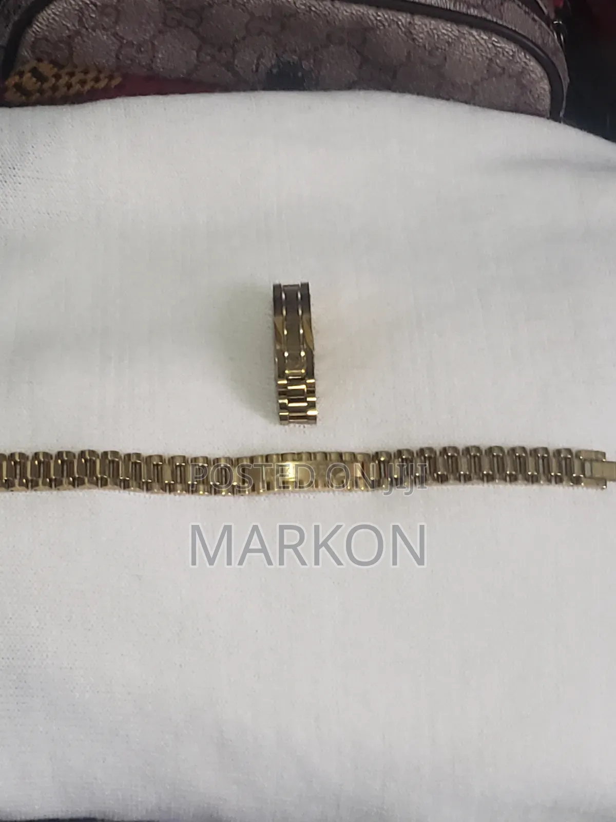 Bracelet Set Clean And Stylish