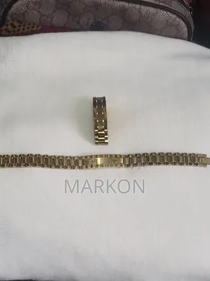 Bracelet Set Clean And Stylish