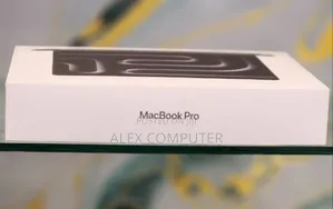 New Laptop Apple Macbook Pro 2025 M5 14-inch 16GB Apple M5 SSD 1T