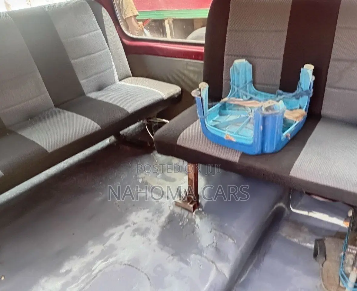 Suzuki Every Wagon 2007 White