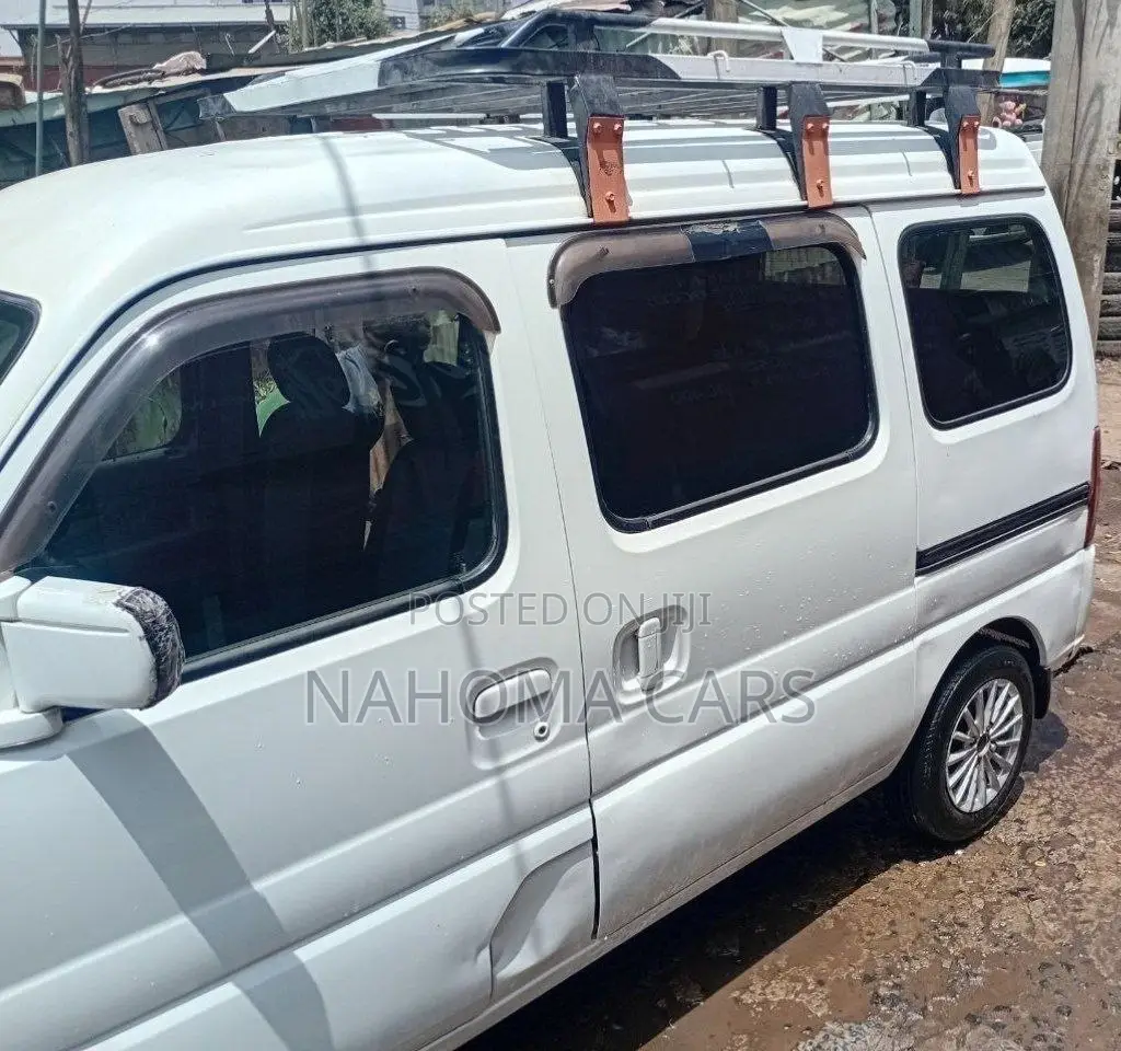 Suzuki Every Wagon 2007 White