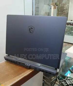 New Laptop MSI 16GB Intel Core Ultra 7 SSD 1T