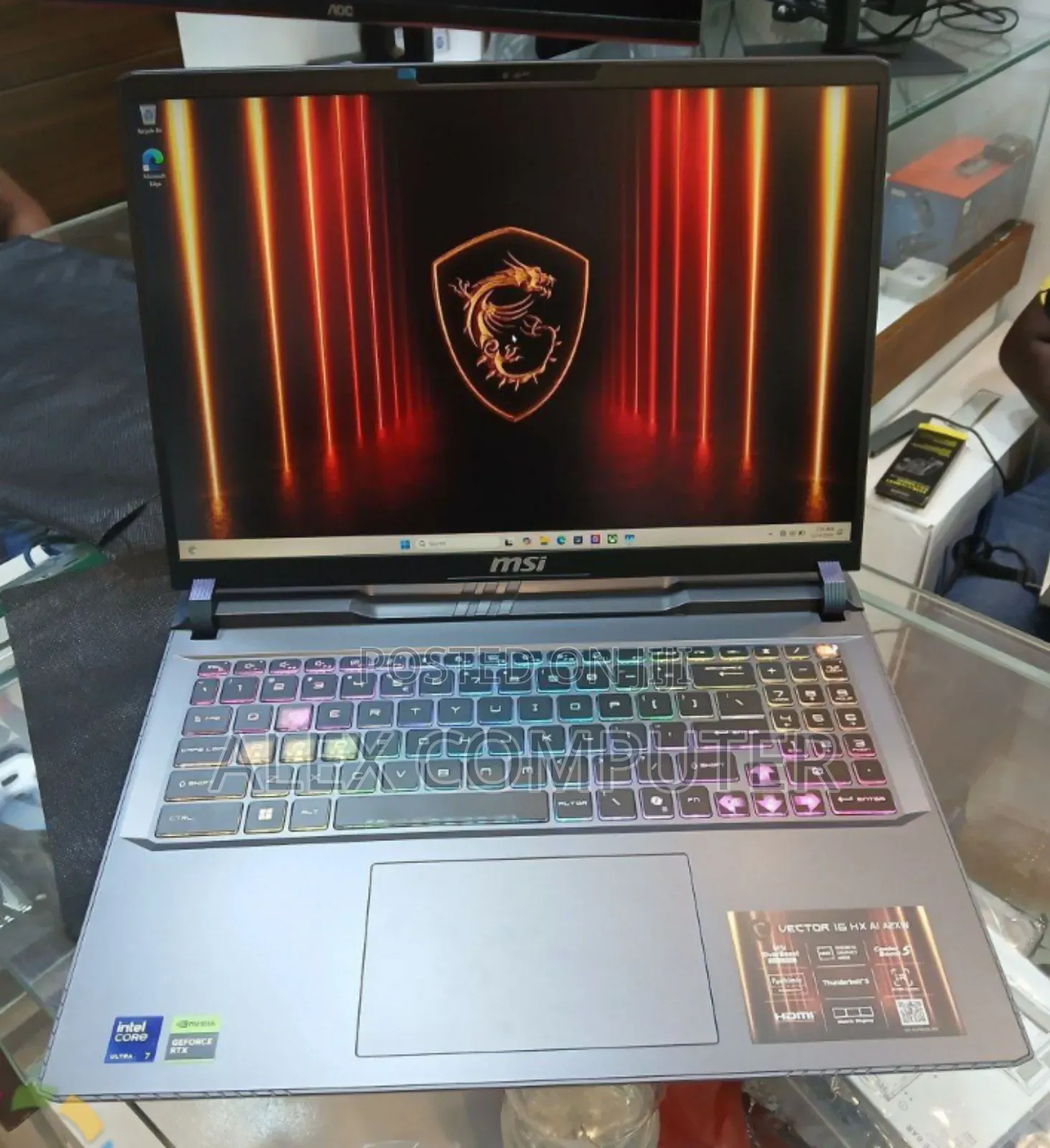 New Laptop MSI 16GB Intel Core Ultra 7 SSD 1T