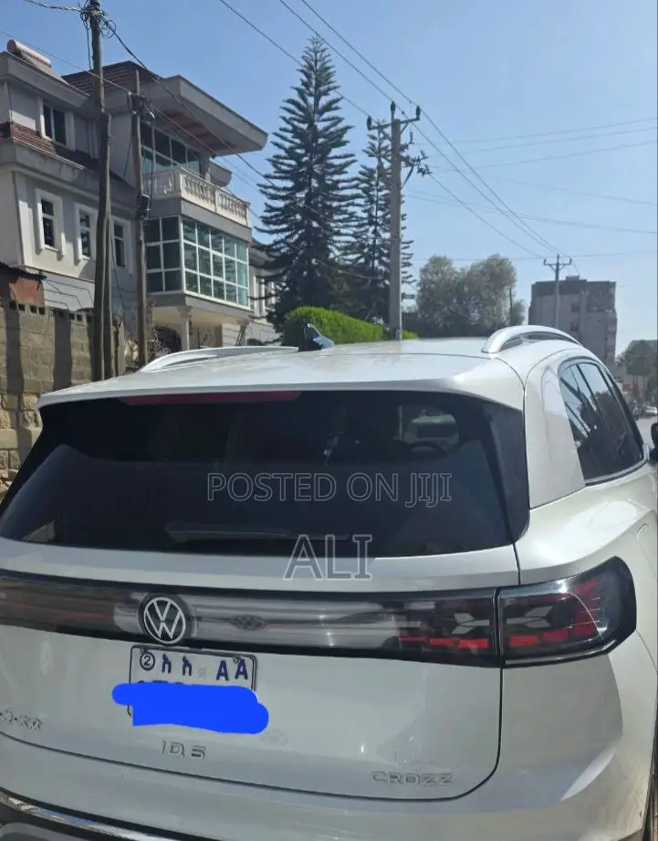 Volkswagen ID.6 2024 White