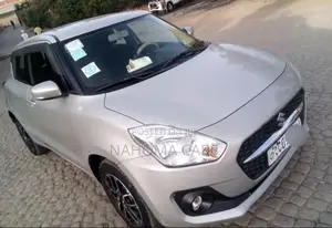 Suzuki Swift 2022 Silver