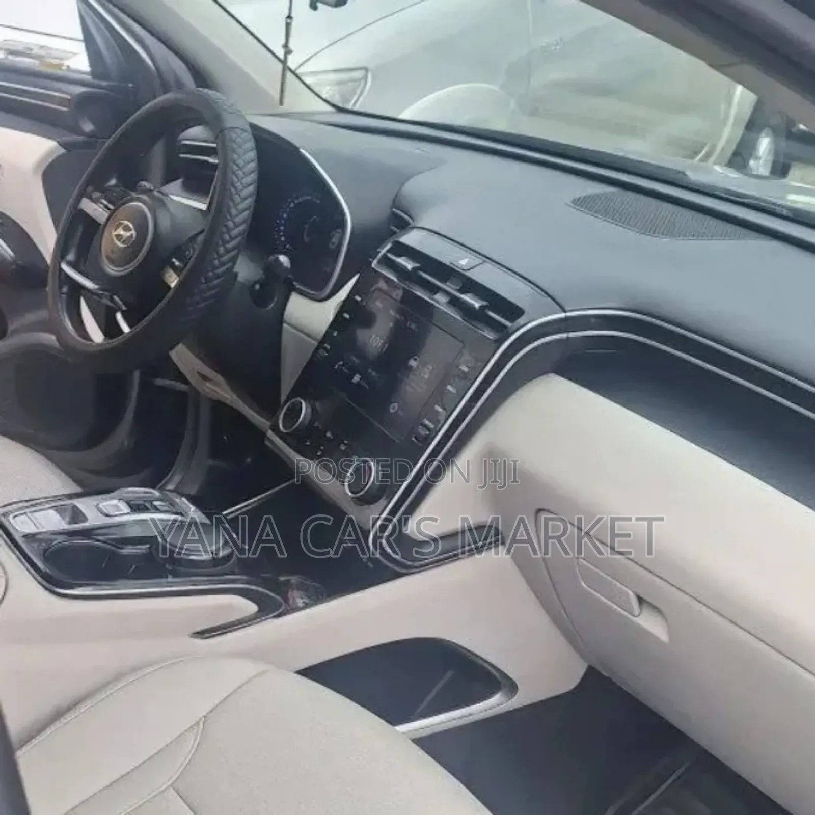 Hyundai Tucson 2021 White
