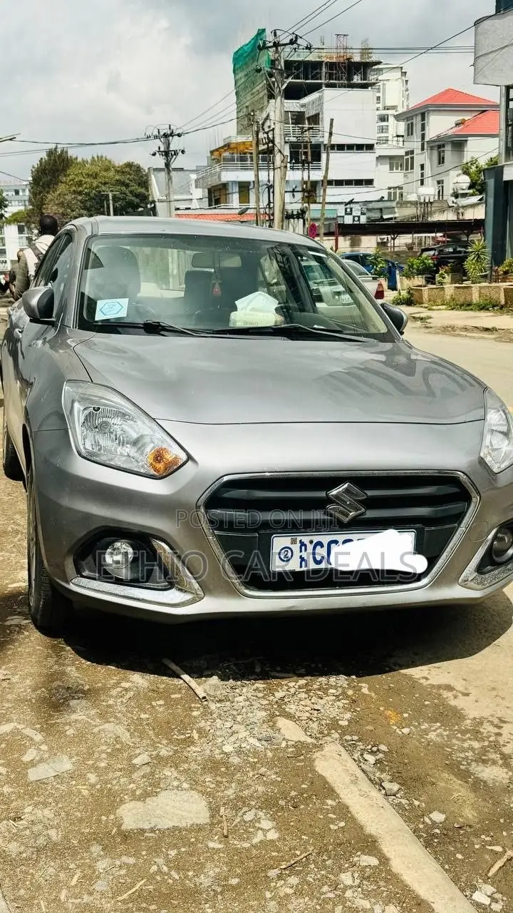 Suzuki Dzire 2022 Silver