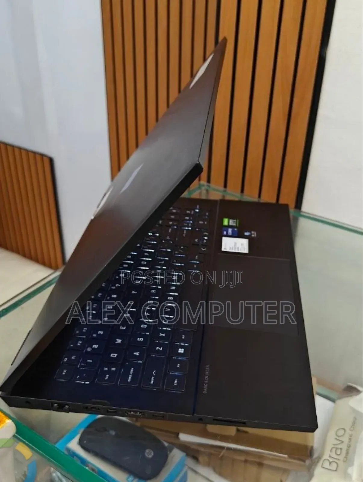 New Laptop HP Omen 15 16GB Intel Core i7 SSD 512GB