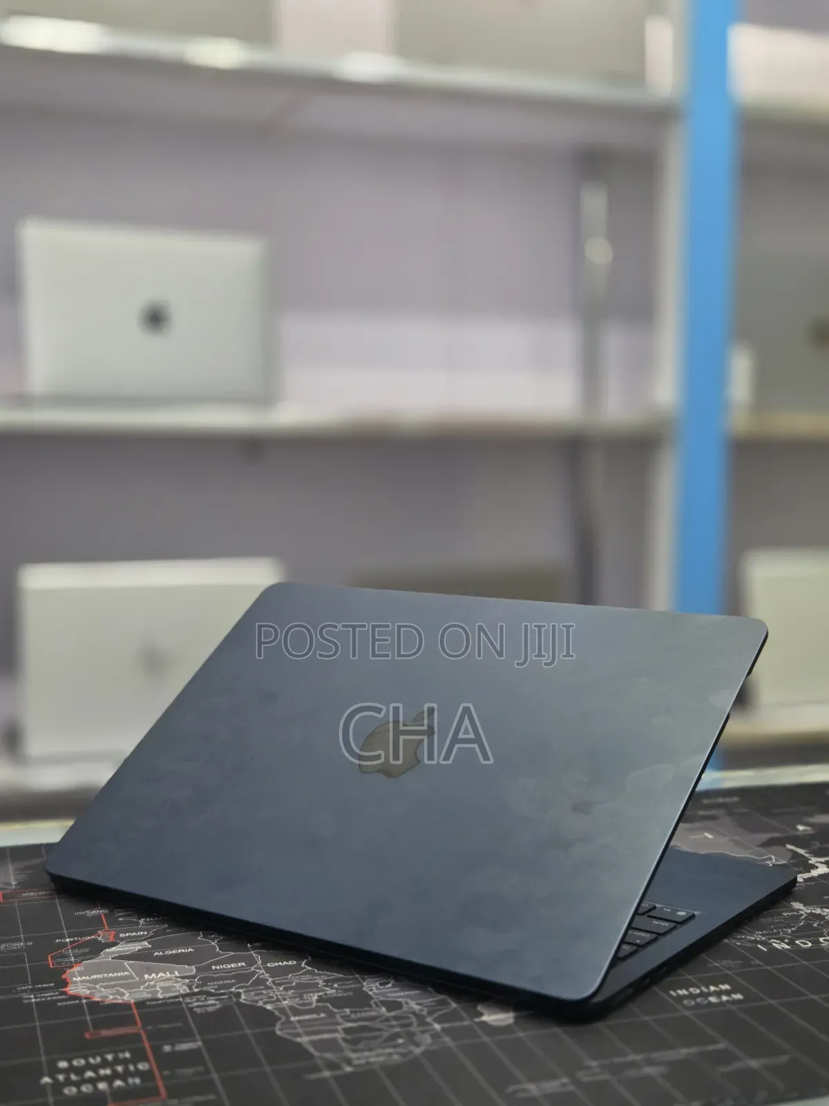 New Laptop Apple MacBook Air 2025 M4 13-inch 16GB Apple M4 SSD 256GB