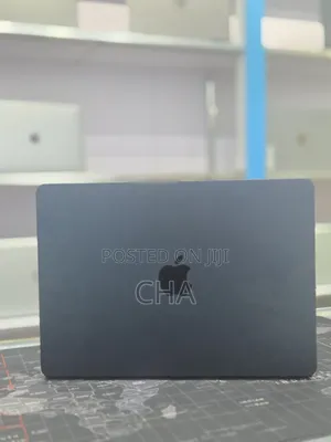 New Laptop Apple MacBook Air 2025 M4 13-inch 16GB Apple M4 SSD 256GB