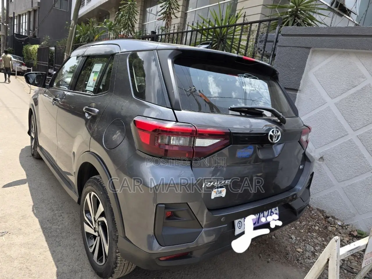 Toyota Raize 1.0 AWD 2023 Gray