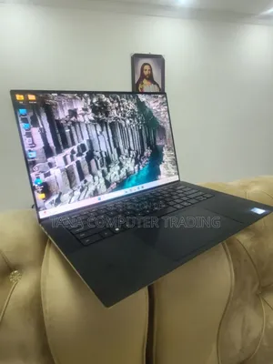 New Laptop Dell XPS 15 16GB Intel Core i7 SSD 512GB