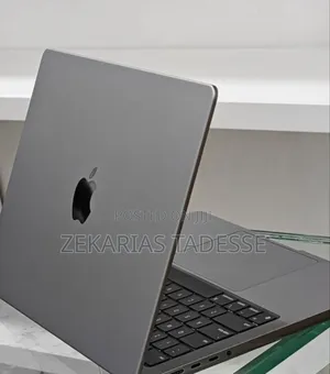 New Laptop Apple MacBook Pro 2023 M3 Pro 14-inch 8GB Apple M3 SSD 512GB