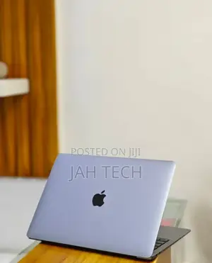 New Laptop Apple MacBook Air 2020 M1 8GB Apple M1 SSD 256GB