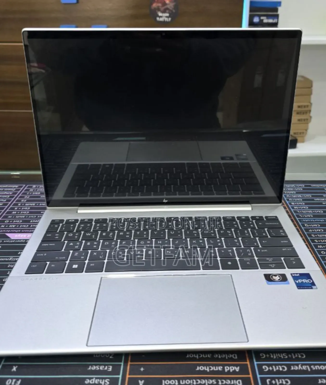 New Laptop HP Dragonfly G1 16GB Intel Core i7 SSD 512GB