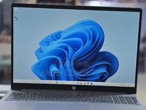 New Laptop HP Pavilion 15 16GB Intel Core 5 SSD 512GB