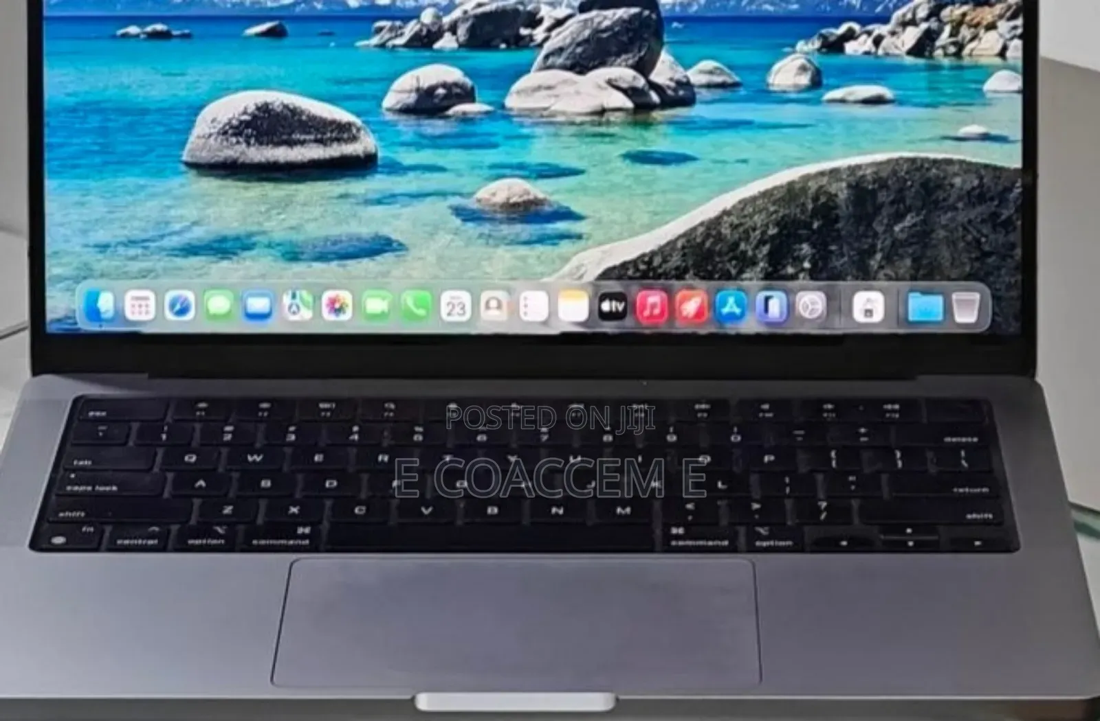 New Laptop Apple MacBook 8GB Apple M3 SSD 512GB