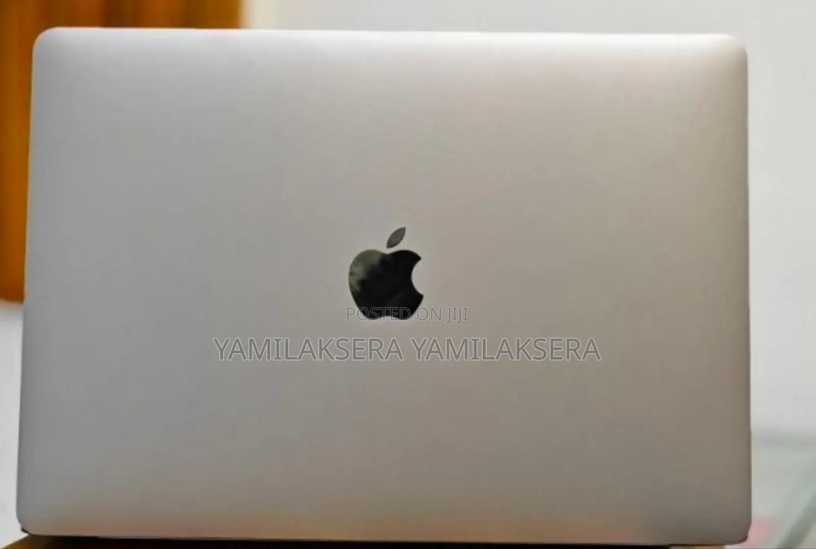 New Laptop Apple MacBook Air 2020 M1 8GB Apple M1 SSD 256GB