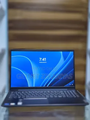 New Laptop Lenovo IdeaPad U550 12GB Intel Core i7 SSD 256GB