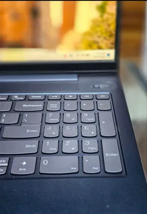 New Laptop Lenovo Ideapad 3 8GB Intel Core i7 SSD 256GB