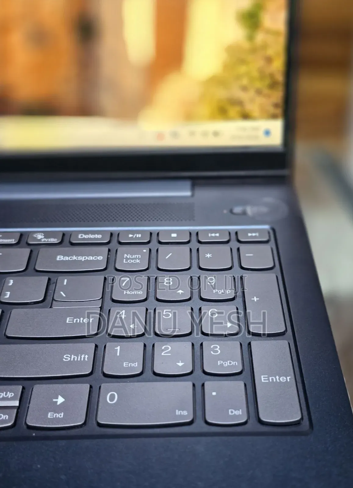 New Laptop Lenovo Ideapad 3 12GB Intel Core i7 SSD 256GB
