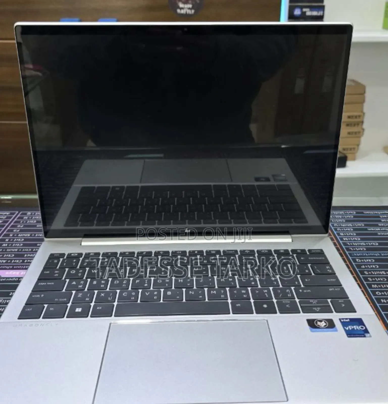 New Laptop HP Dragonfly G4 16GB Intel Core i7 SSD 512GB