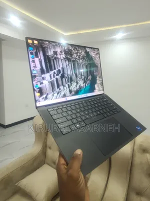 New Laptop Dell XPS 15 16GB Intel Core i7 SSD 512GB