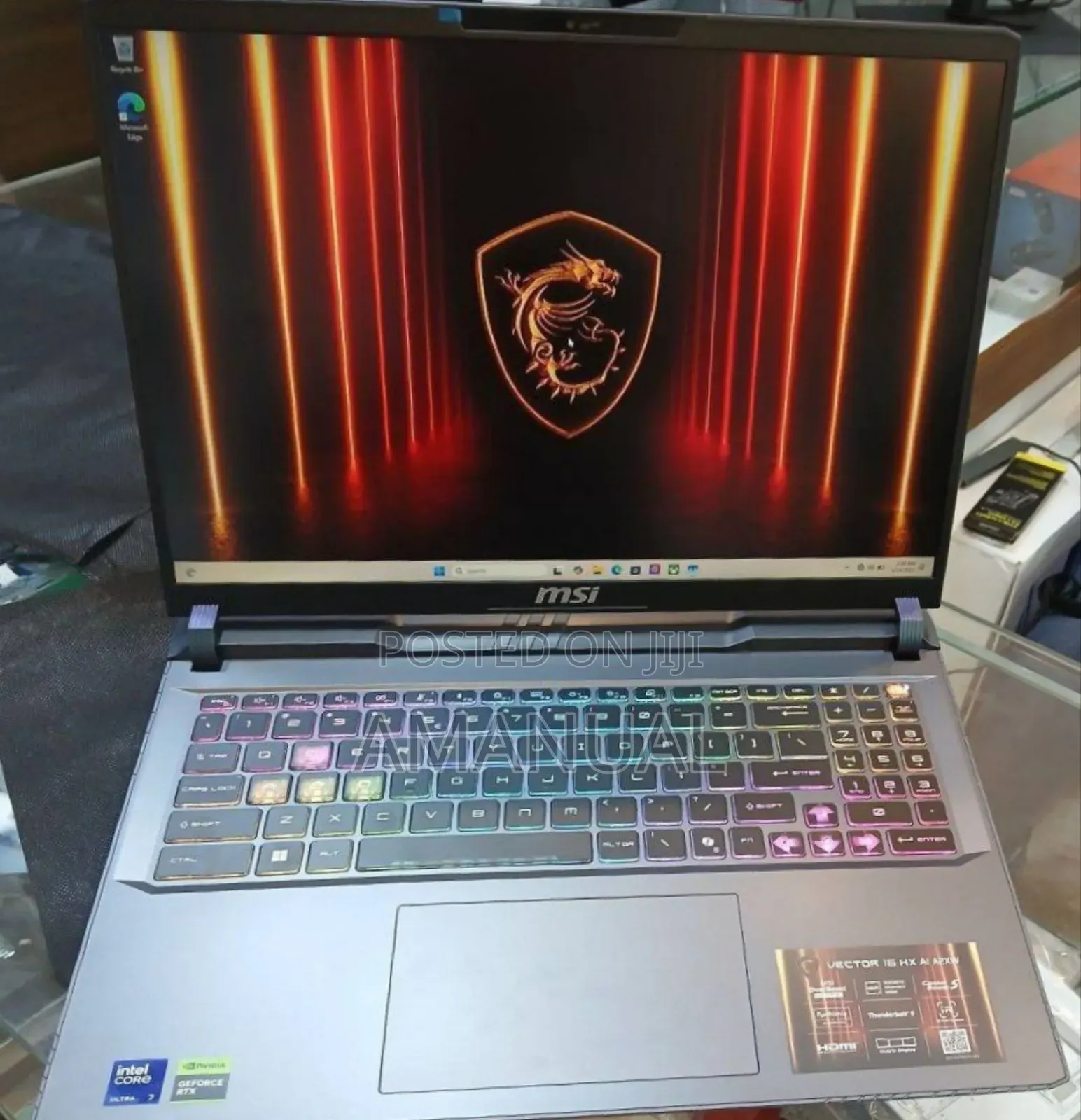 New Laptop MSI Vector 16 HX AI A2XWIG 16GB Intel Core Ultra 7 SSD 1T