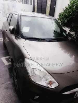 Suzuki Swift 2022 Gray