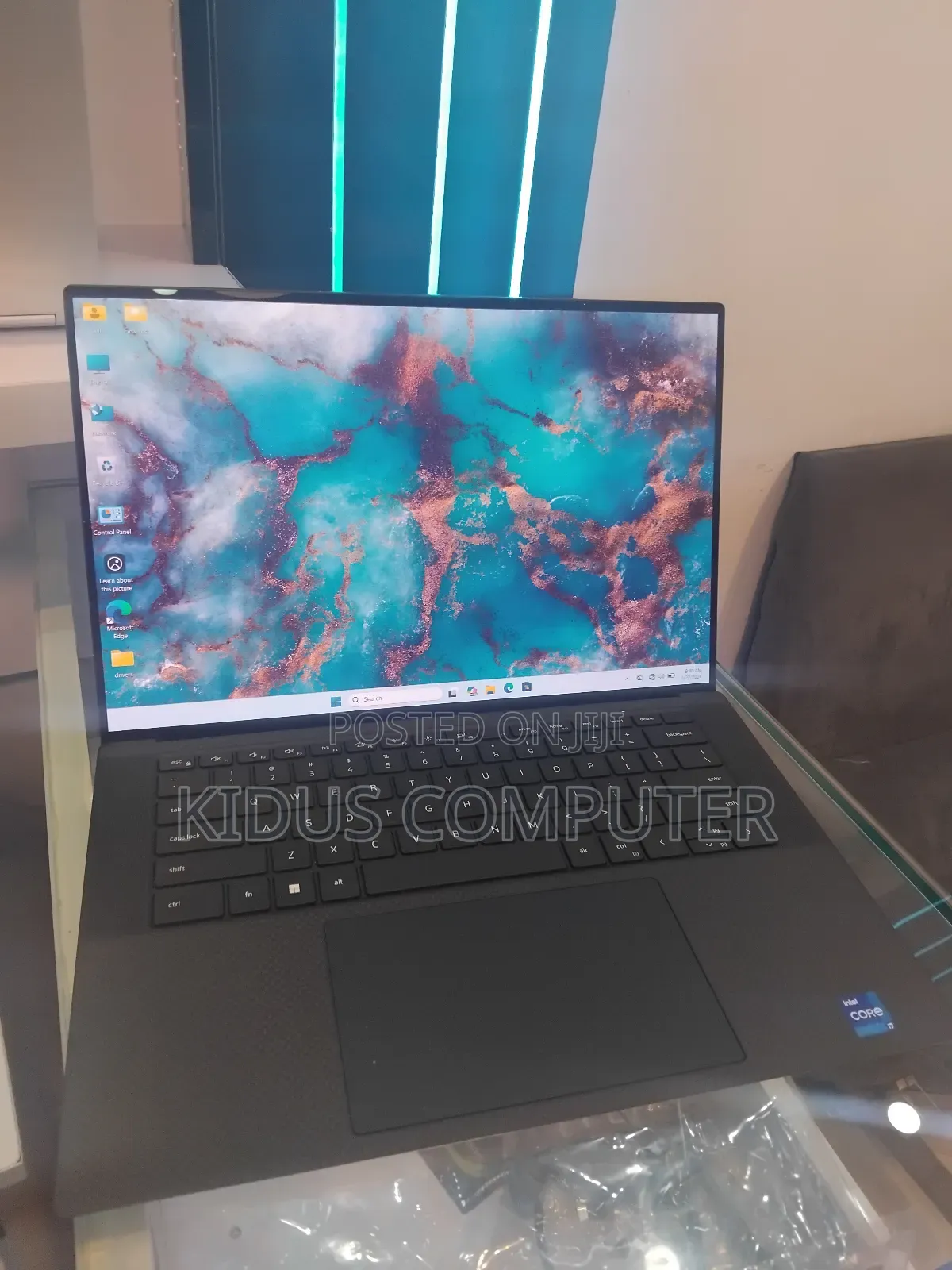 New Laptop Dell XPS 15 16GB Intel Core i7 SSD 512GB