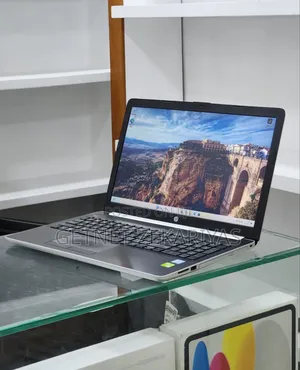 New Laptop HP Stream Notebook 8GB Intel Core i7 HDD 1T
