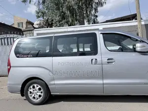 Hyundai Starex 2015 Gray