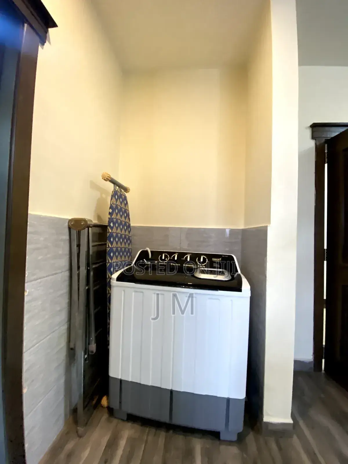 Furnished 1bdrm Apartment in Bole for rent