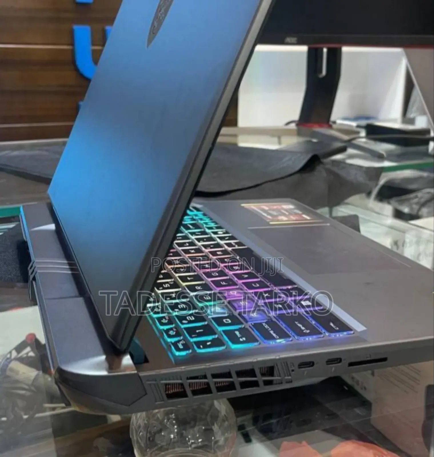 New Laptop MSI Vector 16 HX AI A2XWIG 16GB Intel Core Ultra 7 SSD 1T