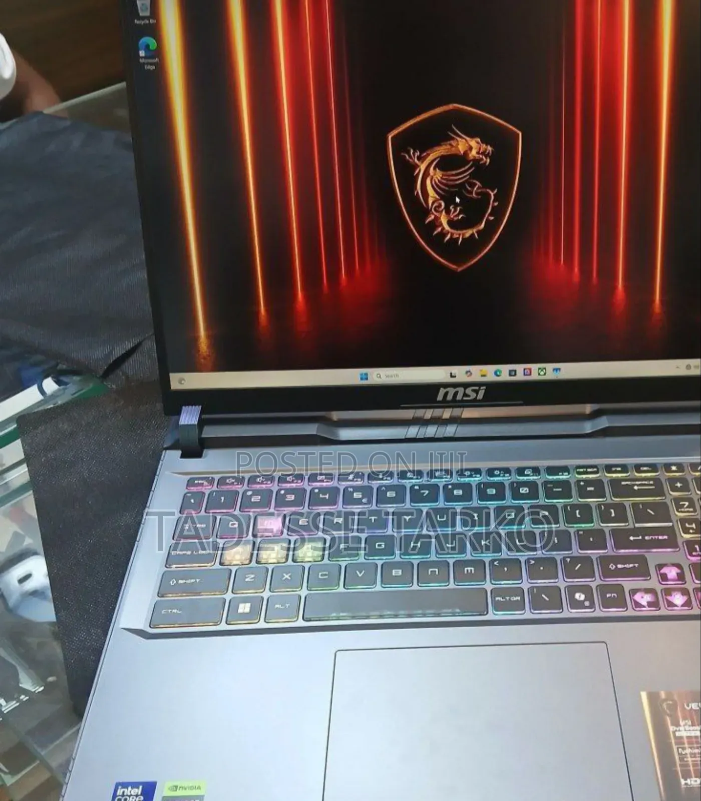 New Laptop MSI Vector 16 HX AI A2XWIG 16GB Intel Core Ultra 7 SSD 1T