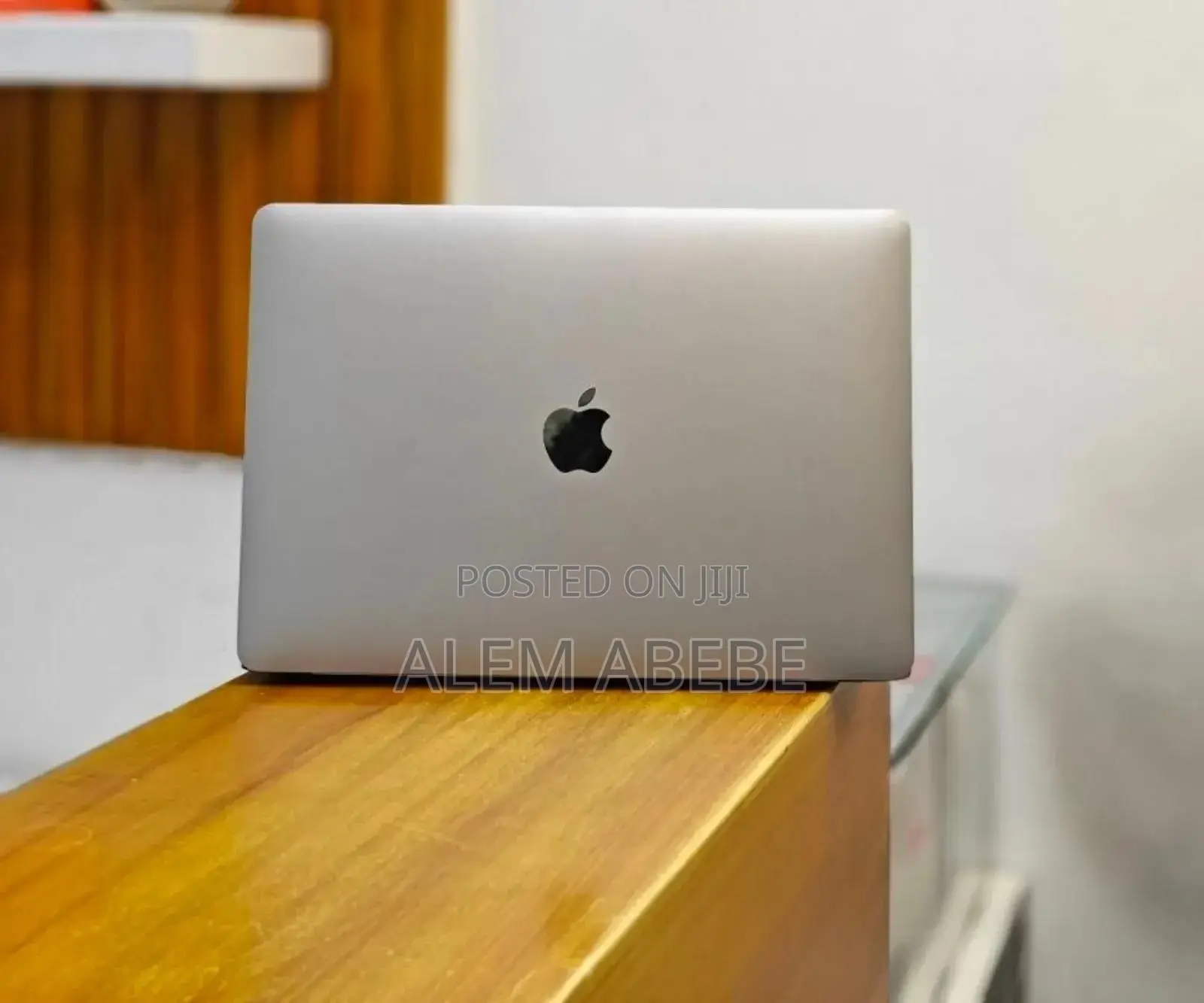 New Laptop Apple MacBook Air 2020 M1 8GB Apple M1 SSD 256GB