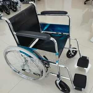 Medical Wheel Chair - Rehabilitation Therapy Safety Wheelchair