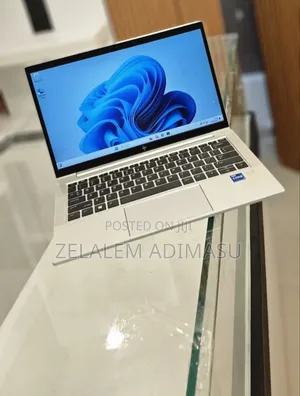 New Laptop HP EliteBook 830 G8 16GB Intel Core i7 SSD 512GB